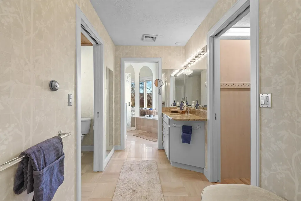 43 Sterling Place Bow NH 03044