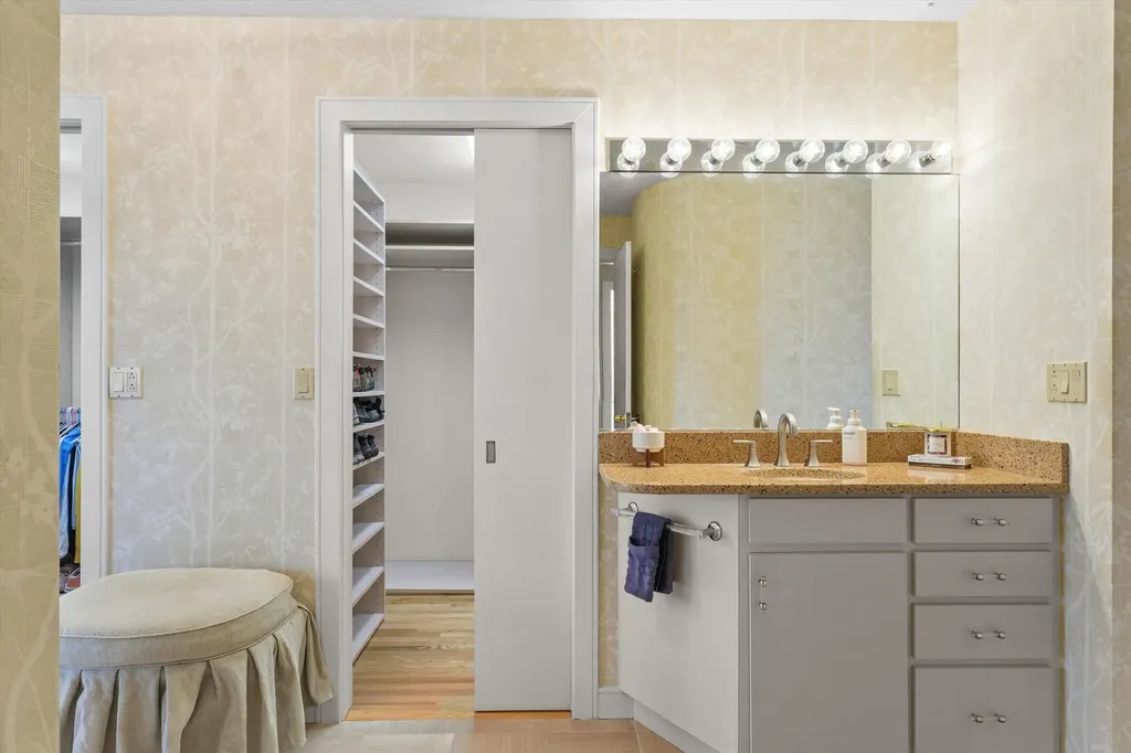 43 Sterling Place Bow NH 03044