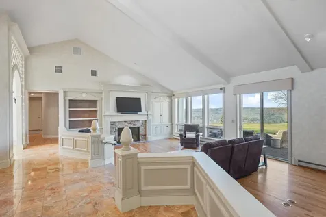 43 Sterling Place Bow NH 03044