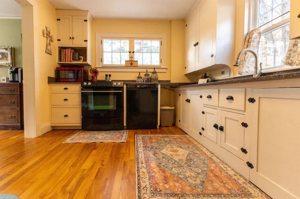 93 Myrtle Street Claremont NH 03743