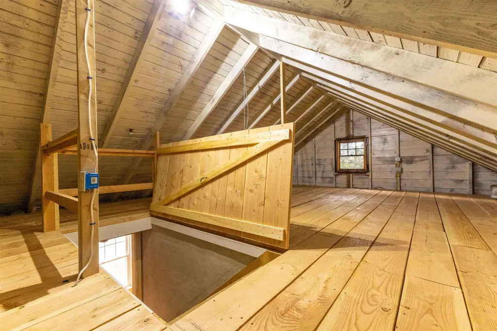 93 Myrtle Street Claremont NH 03743