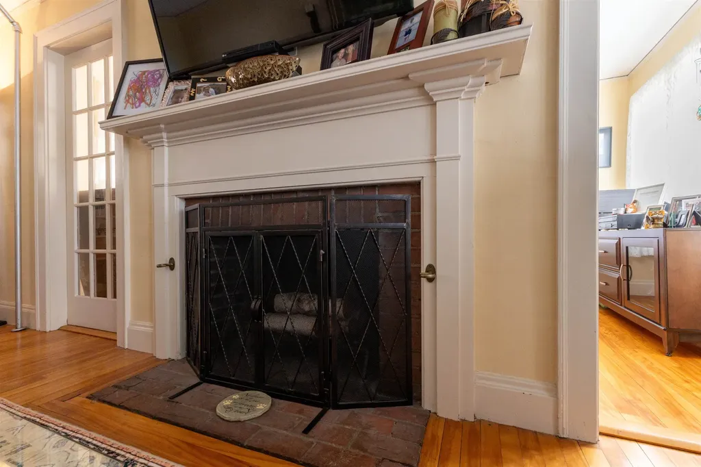 93 Myrtle Street Claremont NH 03743