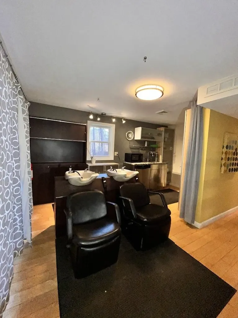 110 Ponemah Road Amherst NH 03031