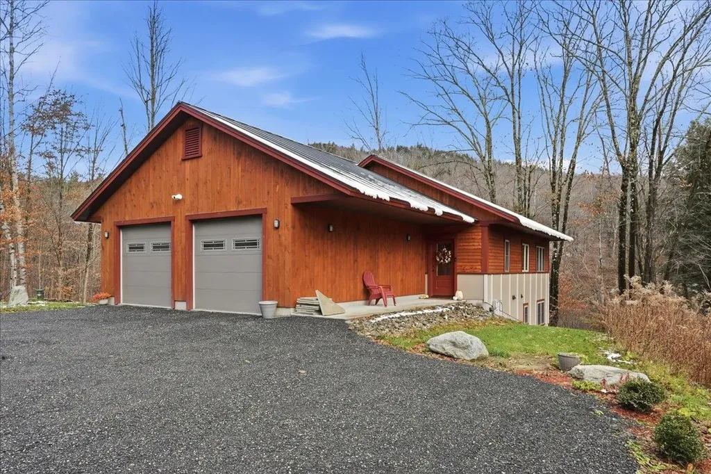 104 Sharkyville Road Waterbury VT 05676