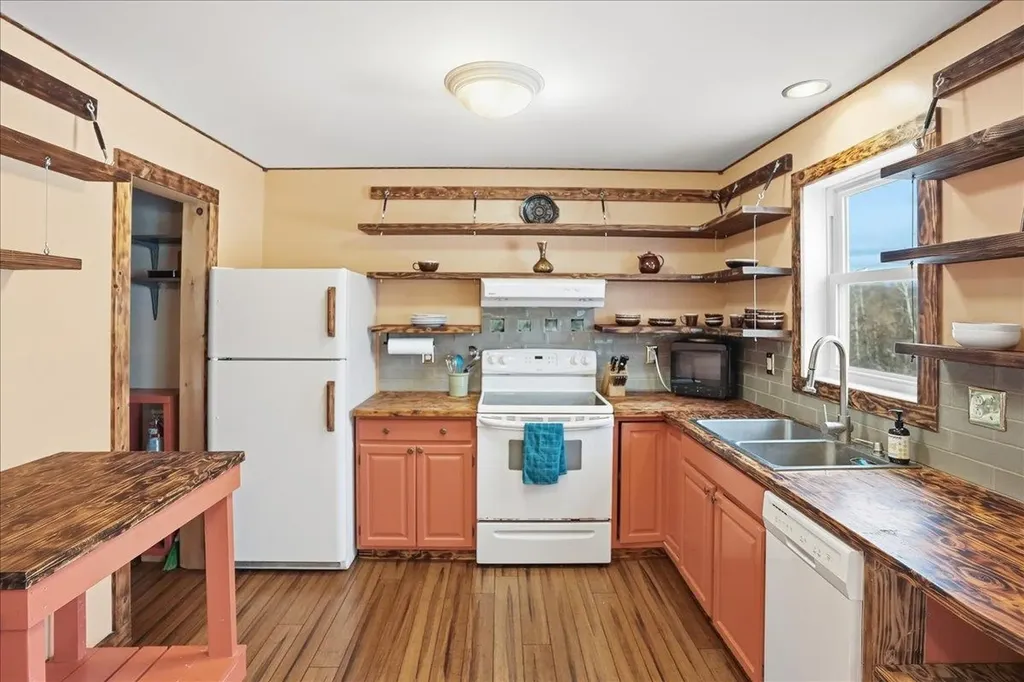 7B Raceway Road Jericho VT 05465