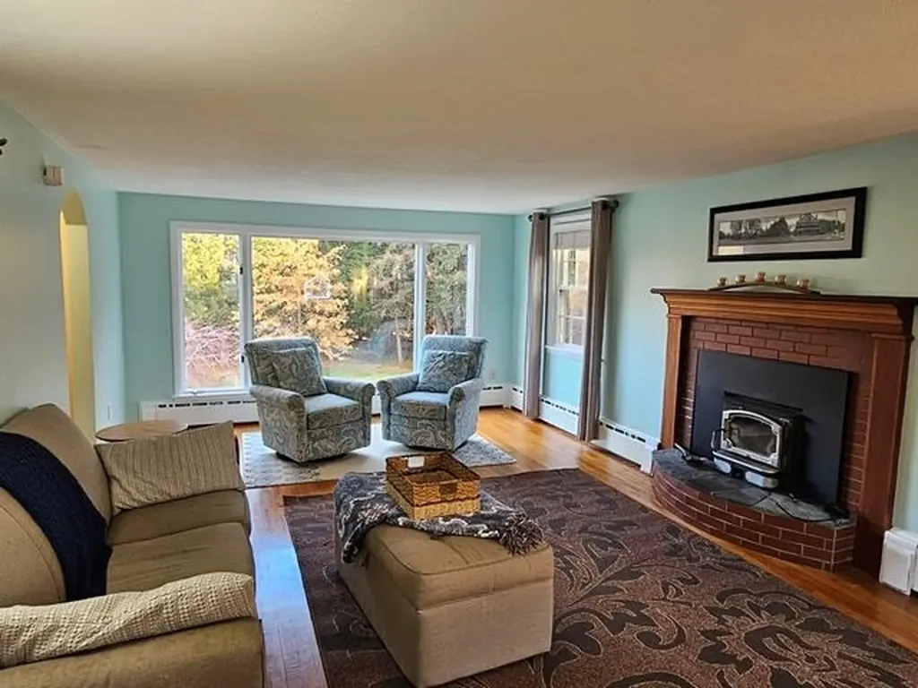 45 Blossom Street Keene NH 03431