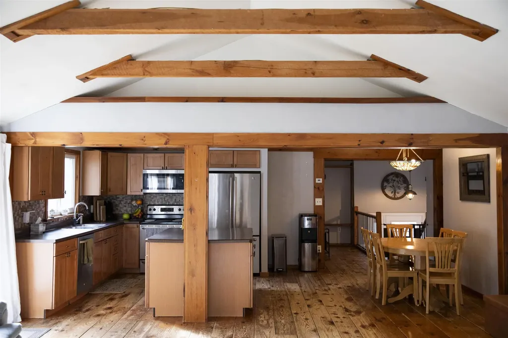 27 Old Mason Center Road Greenville NH 03048