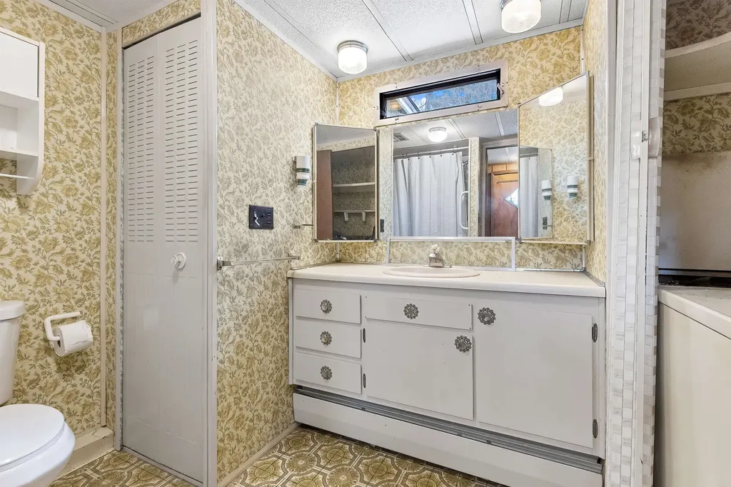 8 Stoney Brook Road Sunapee NH 03782