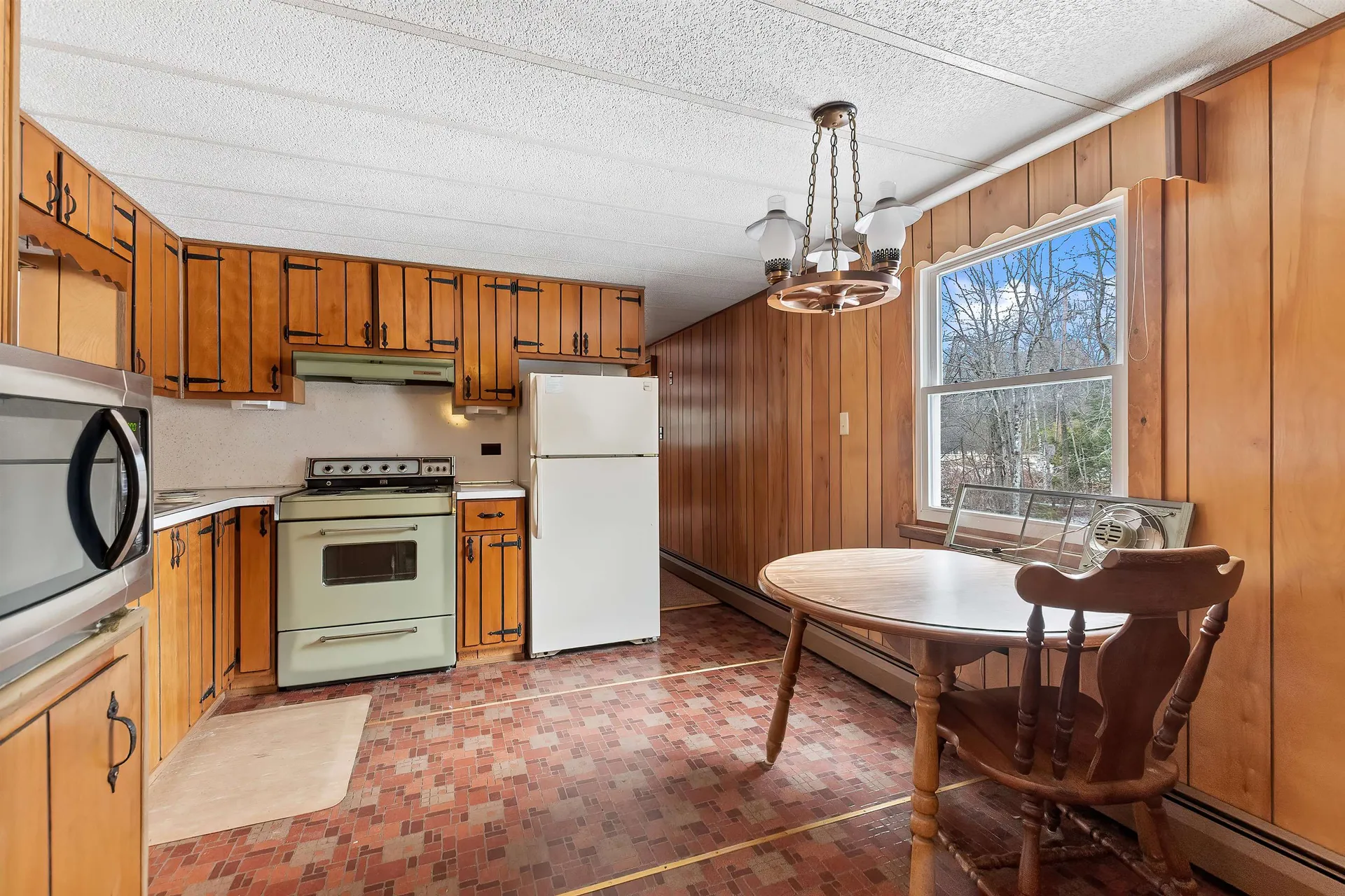 8 Stoney Brook Road Sunapee NH 03782