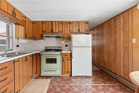 8 Stoney Brook Road Sunapee NH 03782