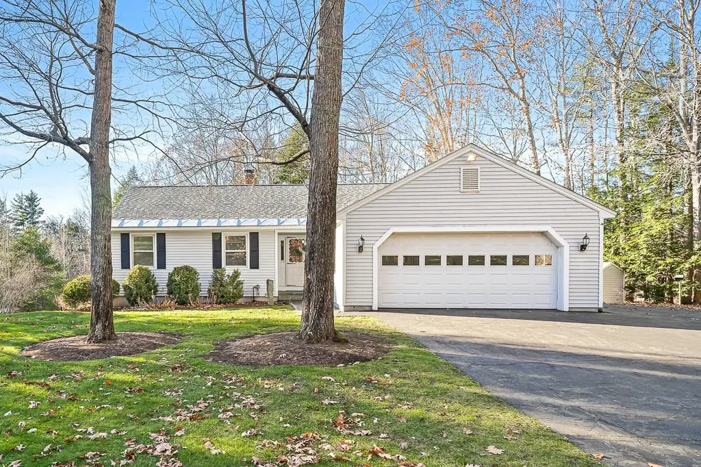 37 Walker Lane Fremont NH 03044