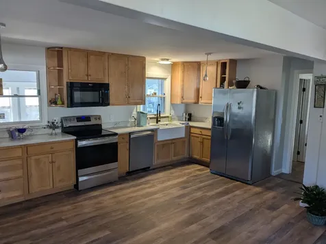 123 Warren Street Laconia NH 03246