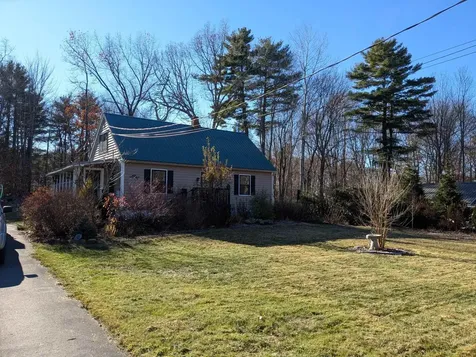 123 Warren Street Laconia NH 03246