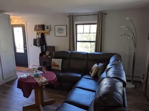 123 Warren Street Laconia NH 03246