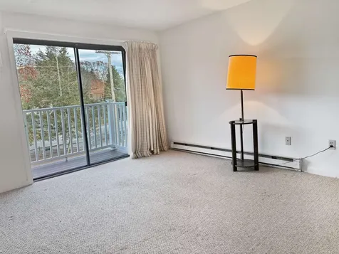 325 Lita Lane Newmarket NH 03857