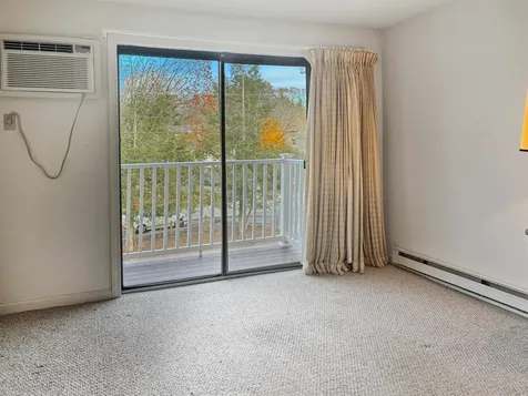 325 Lita Lane Newmarket NH 03857