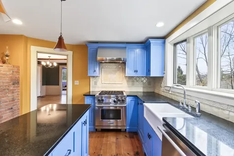 49 Exeter Road North Hampton NH 03862