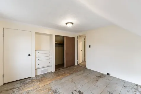 49 Exeter Road North Hampton NH 03862