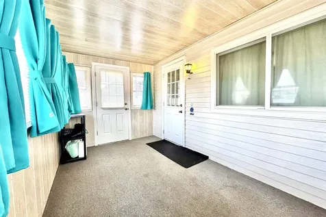 5 Plainfield Lane Nashua NH 03062
