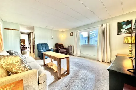 5 Plainfield Lane Nashua NH 03062