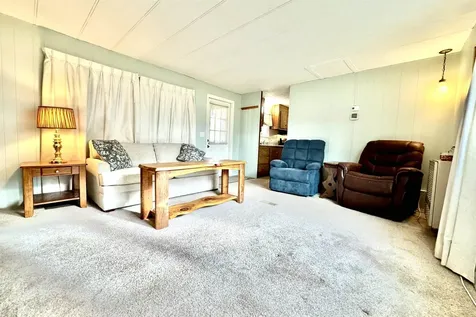 5 Plainfield Lane Nashua NH 03062