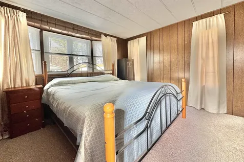 5 Plainfield Lane Nashua NH 03062