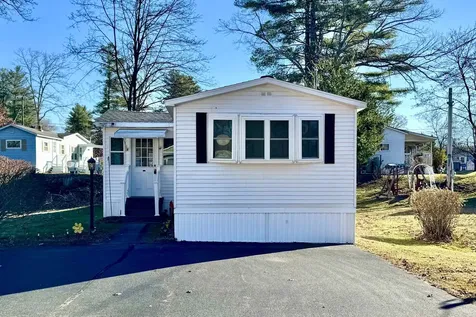 5 Plainfield Lane Nashua NH 03062