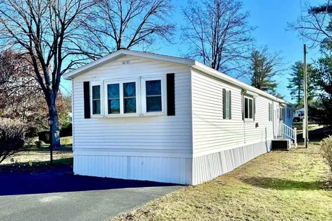 5 Plainfield Lane Nashua NH 03062