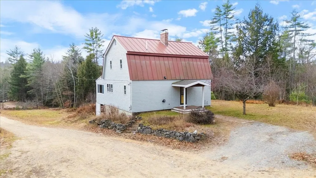 203 Old Shaker Road Loudon NH 03307