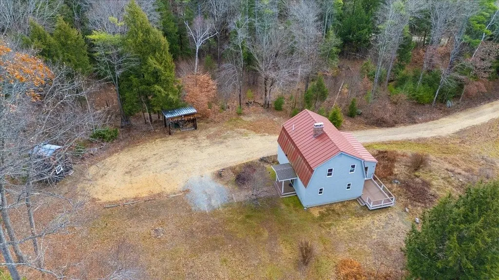 203 Old Shaker Road Loudon NH 03307
