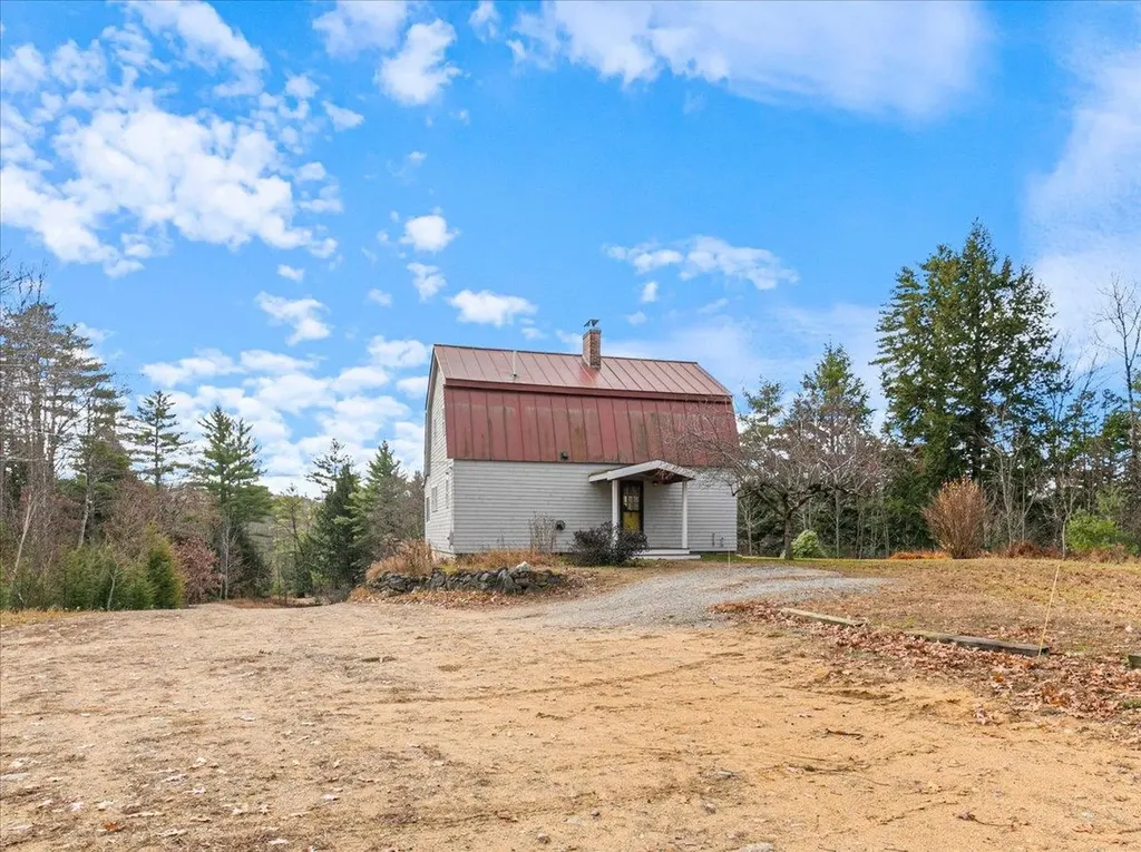 203 Old Shaker Road Loudon NH 03307