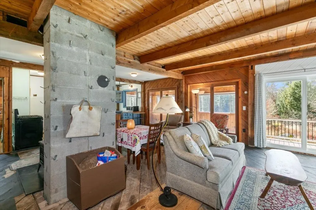 203 Old Shaker Road Loudon NH 03307