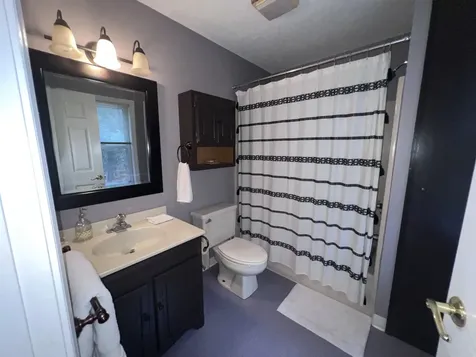 33 Harbor Way Wolfeboro NH 03894
