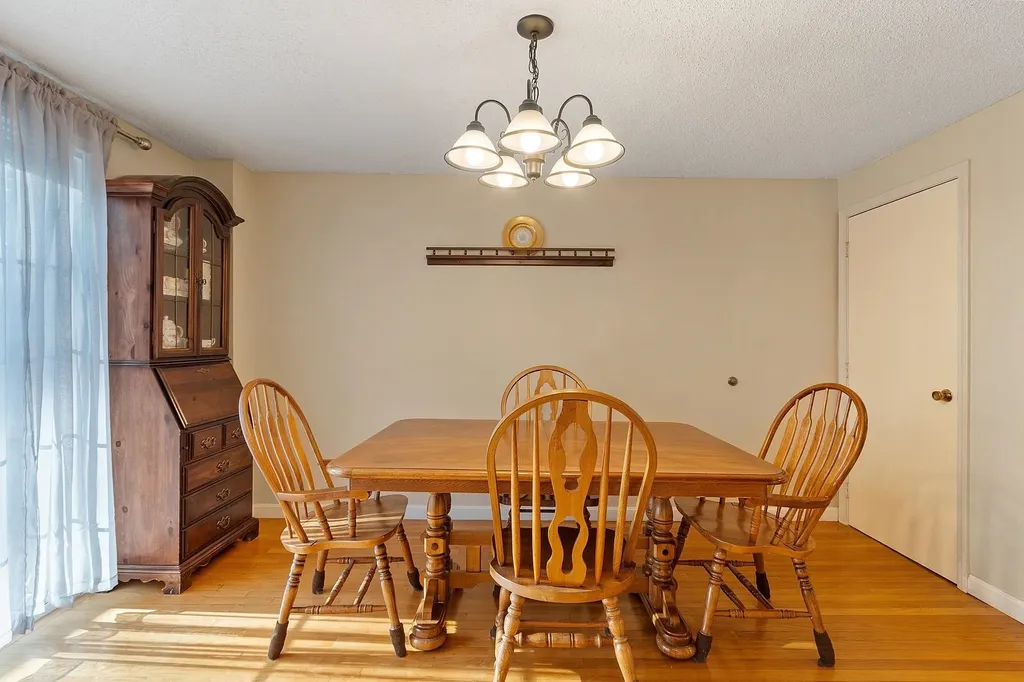 123 Cannongate Iii Road Nashua NH 03063