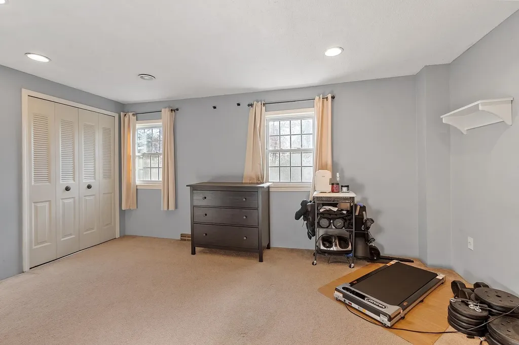 123 Cannongate Iii Road Nashua NH 03063