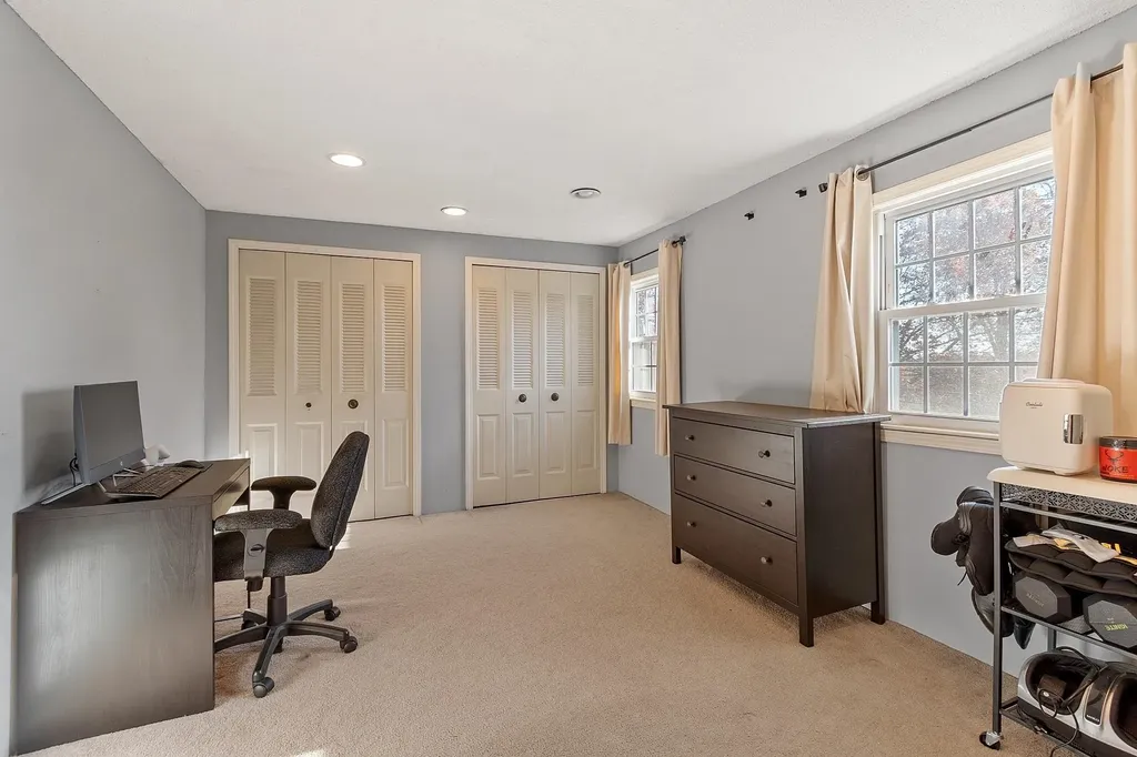 123 Cannongate Iii Road Nashua NH 03063