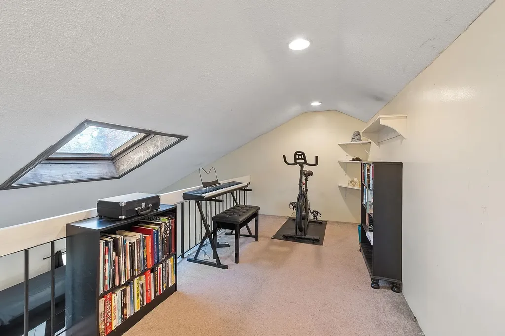 123 Cannongate Iii Road Nashua NH 03063