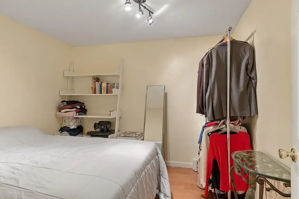 123 Cannongate Iii Road Nashua NH 03063