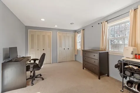 123 Cannongate Iii Road Nashua NH 03063