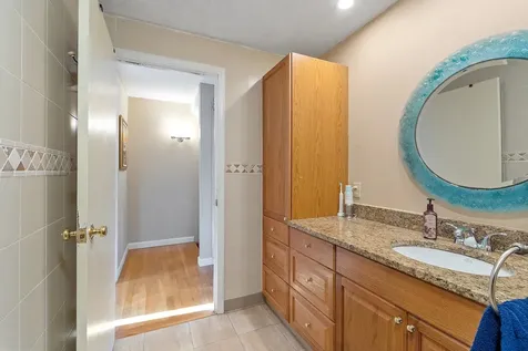 123 Cannongate Iii Road Nashua NH 03063