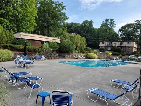 2 Silvestri Circle Derry NH 03038