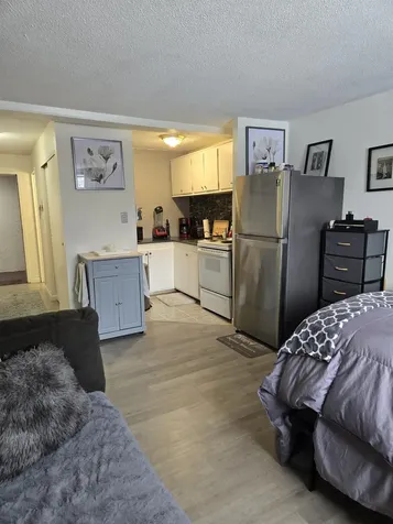 2 Silvestri Circle Derry NH 03038