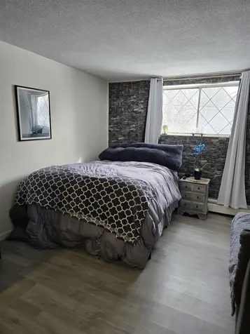 2 Silvestri Circle Derry NH 03038