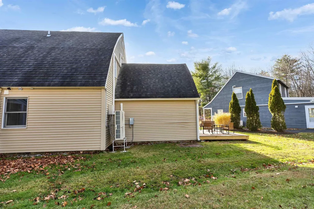 18 West Ridge Drive Peterborough NH 03458