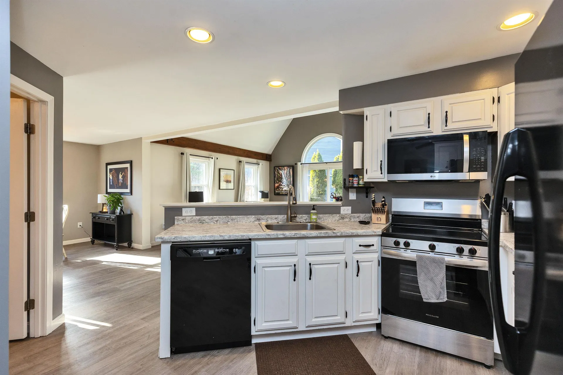 18 West Ridge Drive Peterborough NH 03458