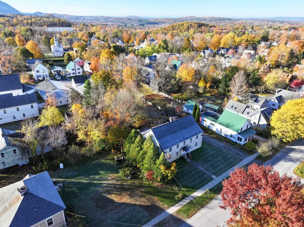 5 Pleasant Street Bristol VT 05443