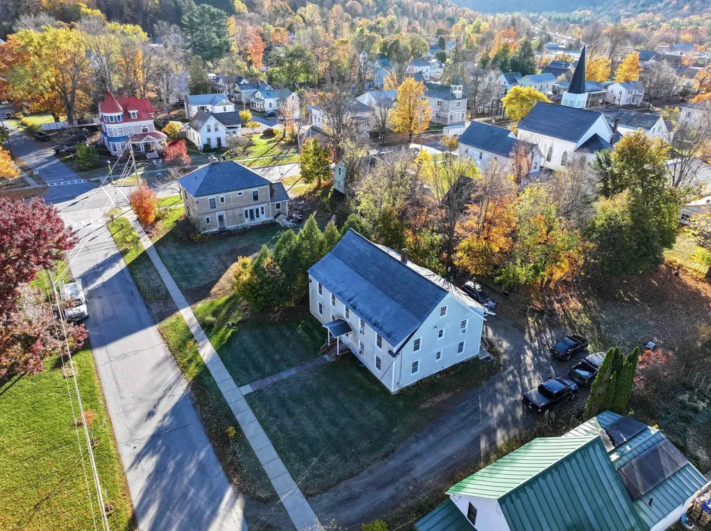 5 Pleasant Street Bristol VT 05443