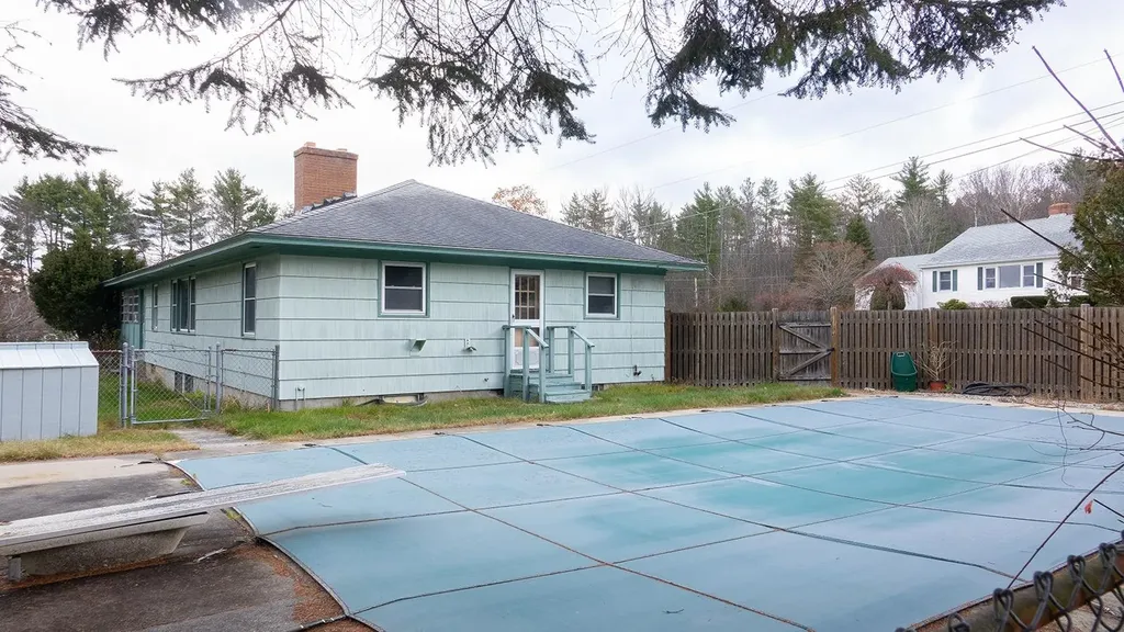 38 Woodwell's Garrison Road Hopkinton NH 03229