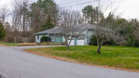 38 Woodwell's Garrison Road Hopkinton NH 03229