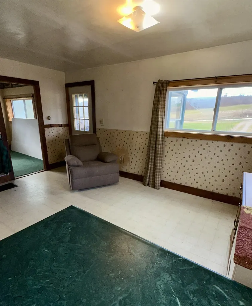 2652 Vt Route 133 Pawlet VT 05761